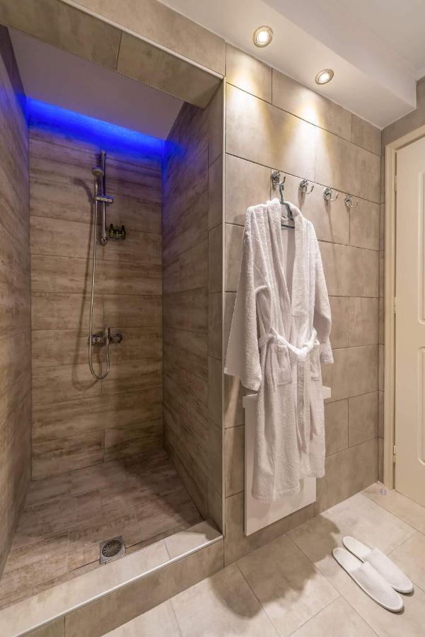 Madini Luxury Villa With Private Heated Pool Vanato Exterior foto